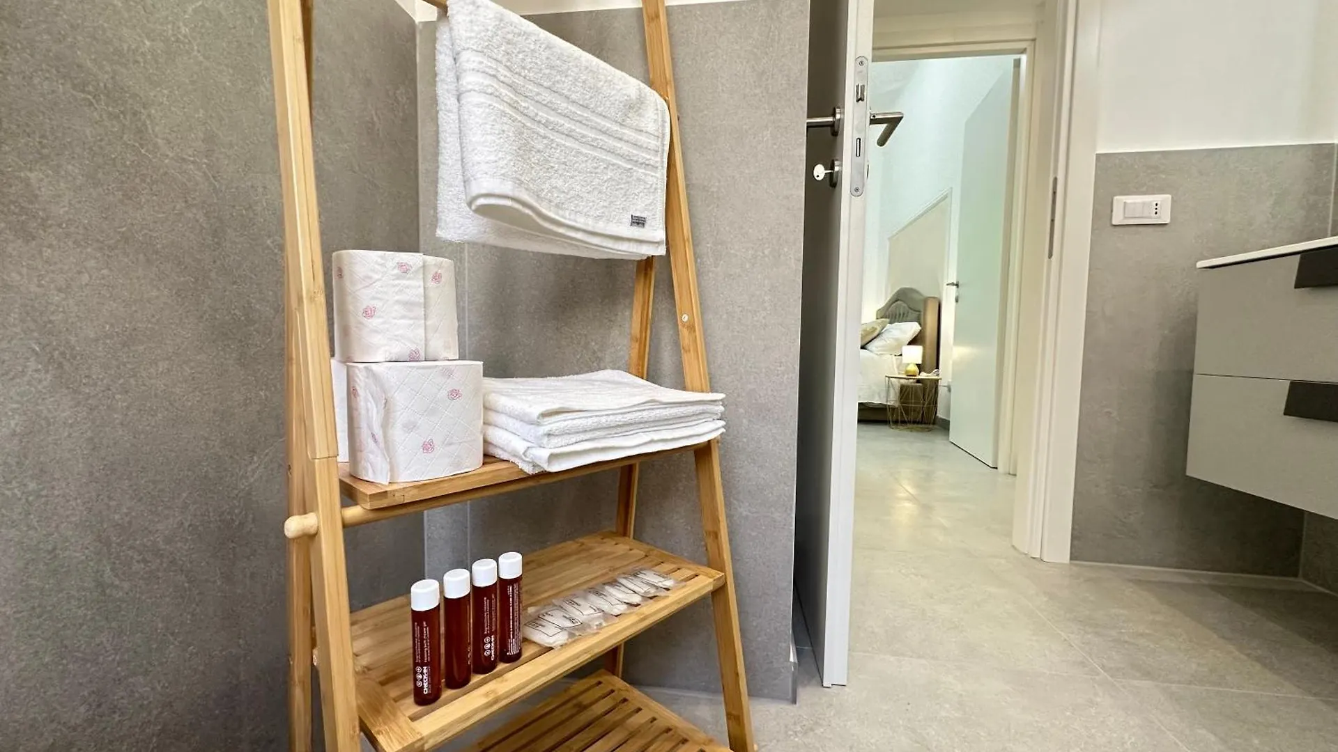 Deluxe Apartment Roma Centro - Villa Borghese İtalya