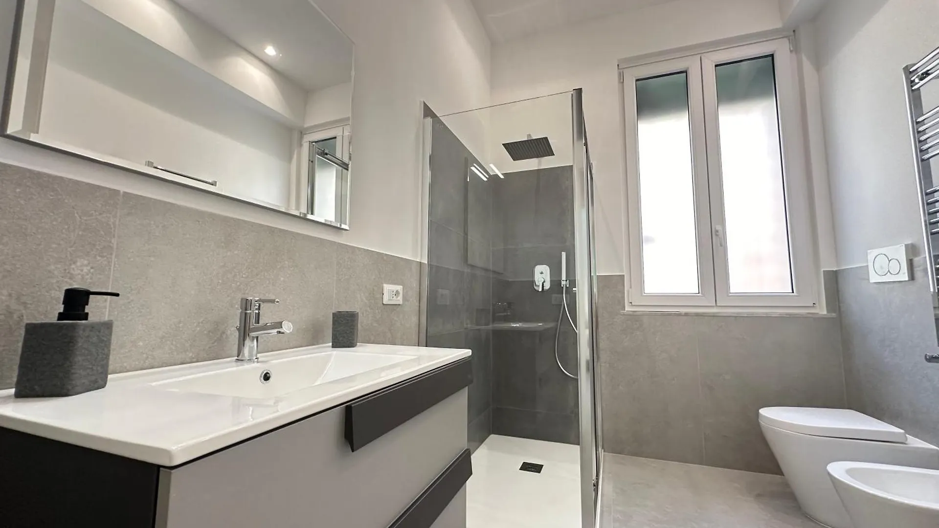 Deluxe Apartment Roma Centro - Villa Borghese
